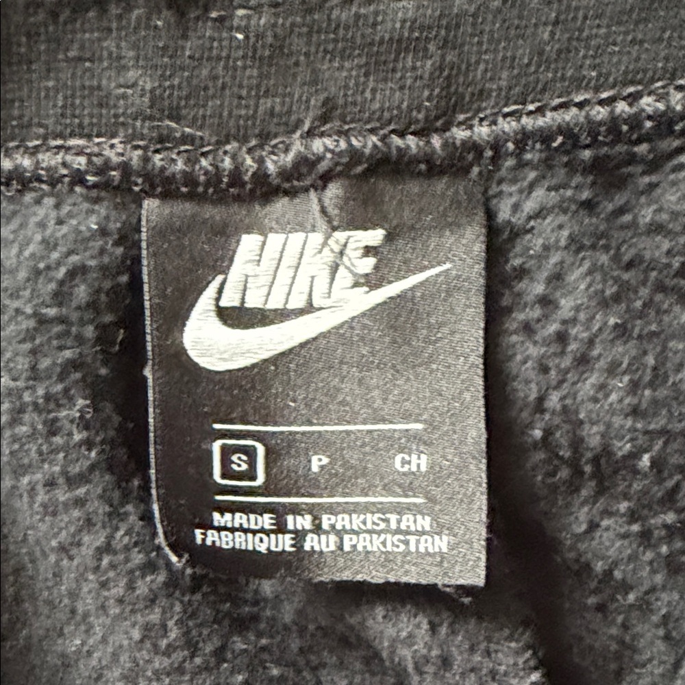 Nike women’s black joggers wide/straight leg - Picture 2 of 3